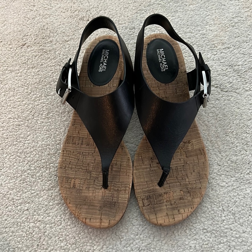 Michael Kors Sandle. Black and cork silver detail